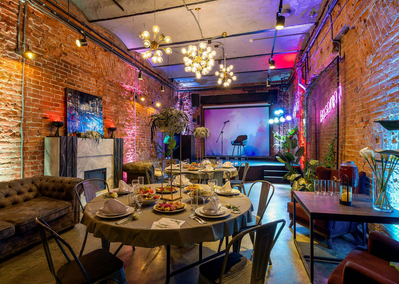 забронировать Loft Place в Санкт-Петербурге