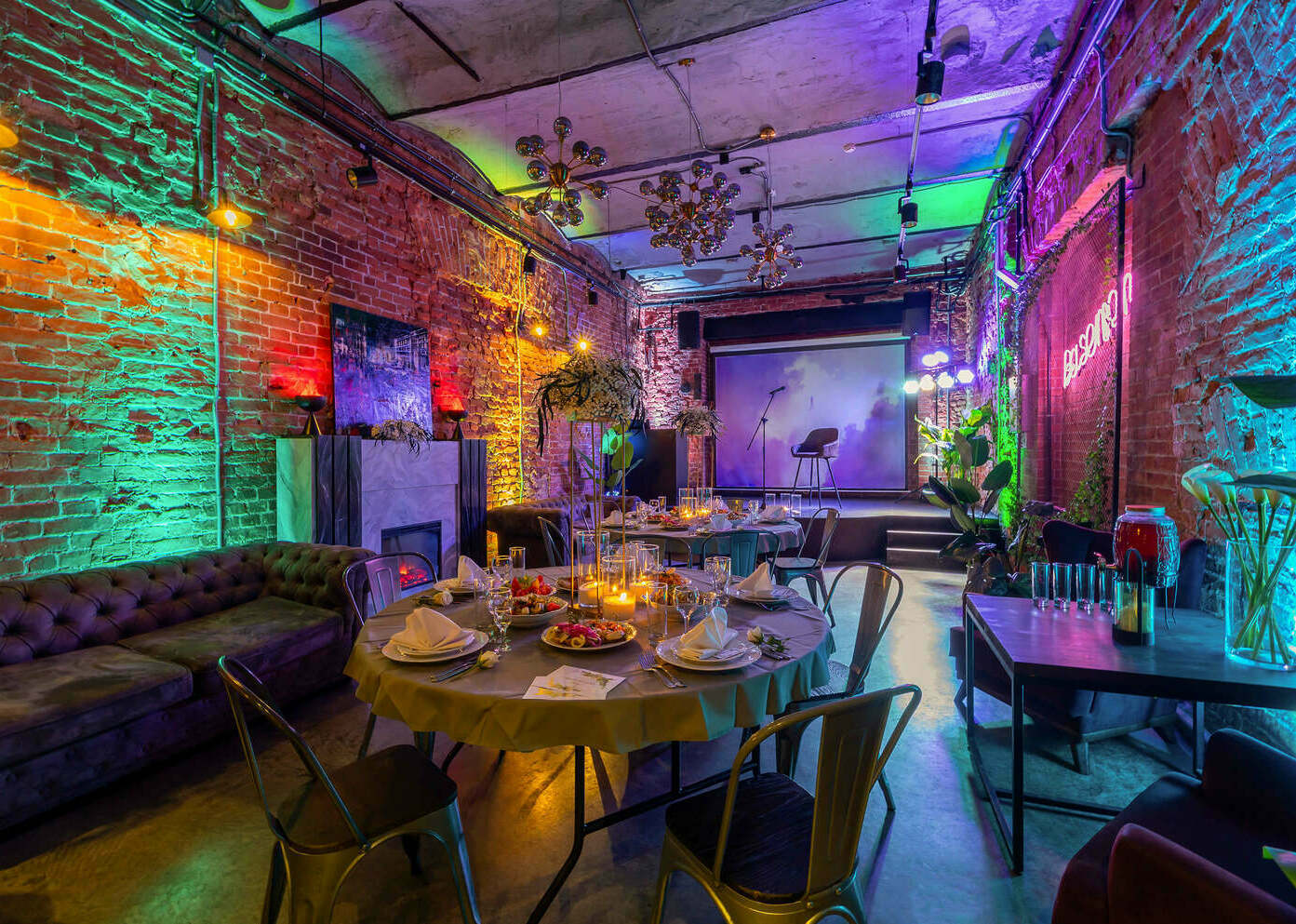 забронировать Loft Place в Санкт-Петербурге
