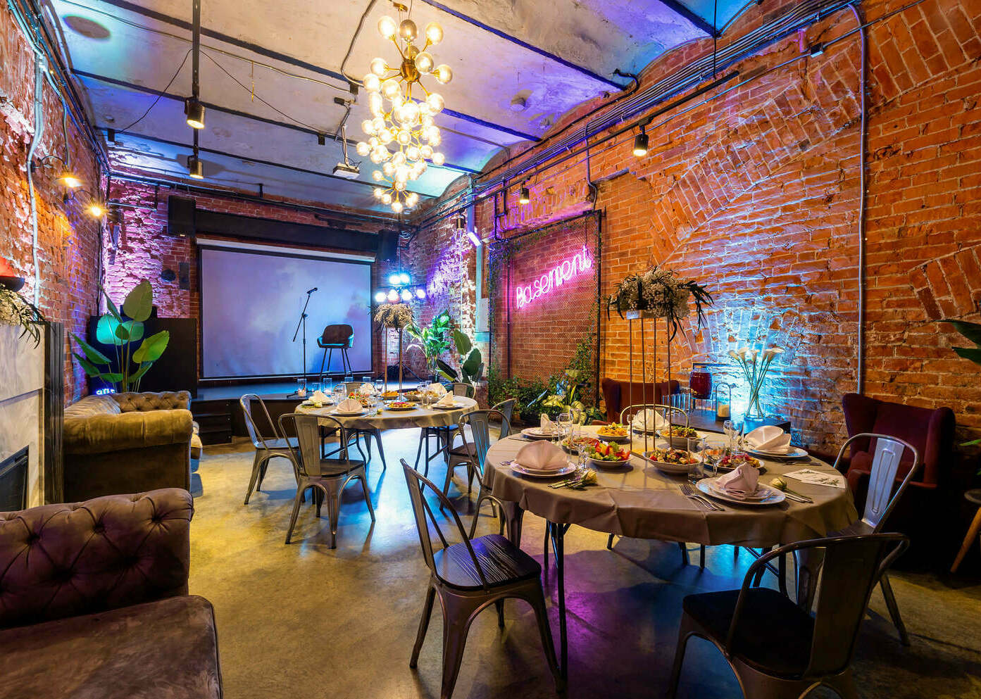 забронировать Loft Place в Санкт-Петербурге